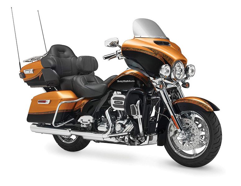 Harley Davidson FLHTK Electra Glide Ultra Limited CVO (2014)