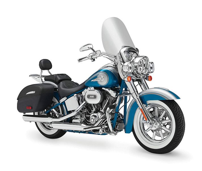 Harley Davidson FLSTN-SE Softail Deluxe CVO (2015)