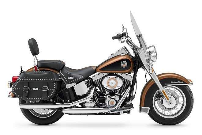 Harley Davidson FLSTC Heritage Softail Classic 105th Anniversary Edition (2008)