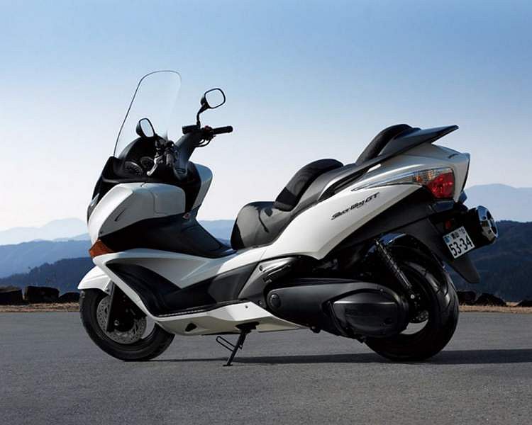 Honda FJS 600 Silver Wing ABS (2012-13) - MotorcycleSpecifications.com