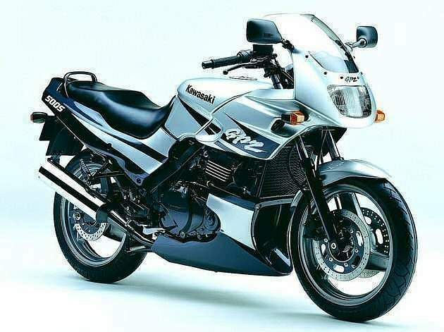 Kawasaki GPZ500S (2003-04)