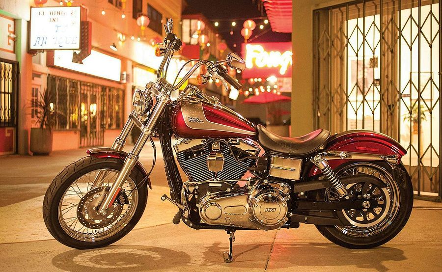 Harley Davidson Dyna Street Bob (2014)