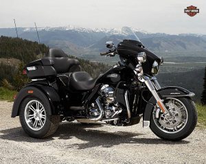 Harley-Davidson FLHTCUTG Tri Glide Ultra Classic (2015)