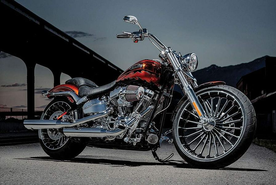 Harley Davidson FXSB-SE Breakout  CVO (2014)