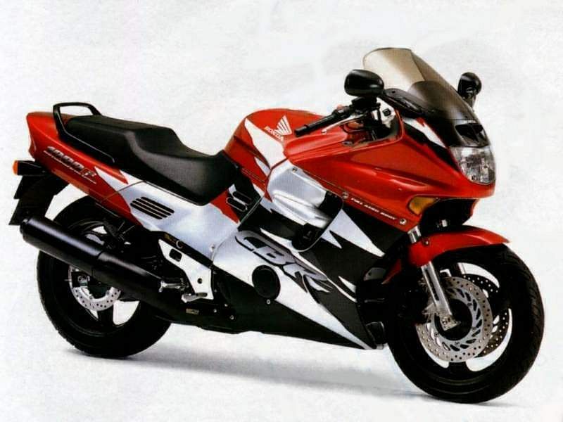 Honda CBR1000F (1996)