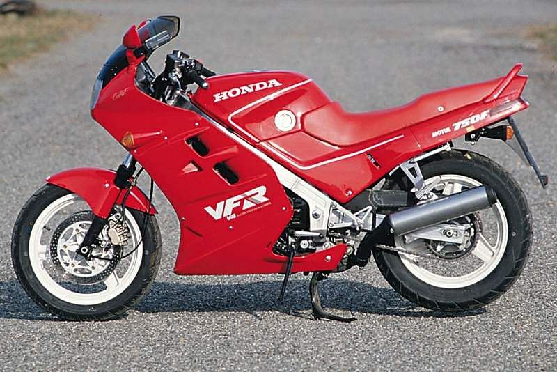 Honda VFR750F  RC24 (1989)