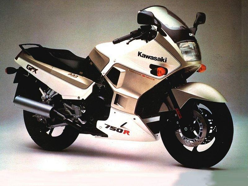 Kawasaki GPX 750R (1990)