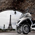 Piaggio MP3 300 Hybrid (2010)