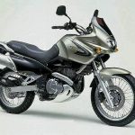 Suzuki XF 650 Freewind (2000-04)