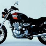 Triumph Adventure 900 (1996-97)