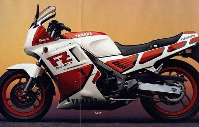 Yamaha FZ700 (1987)