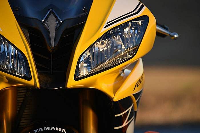 Yamaha R6 (2016)
