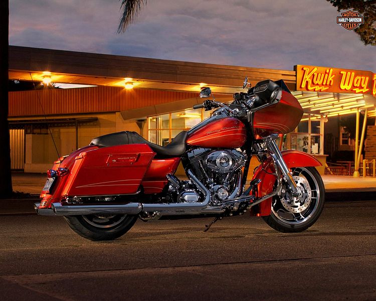 Harley Davidson FLHRSI Road King (2013)