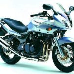 Kawasaki ZR (2002-03)