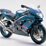 Kawasaki ZX9R (1999)