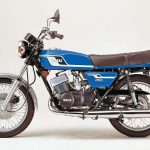 Yamaha RD250 (1977)